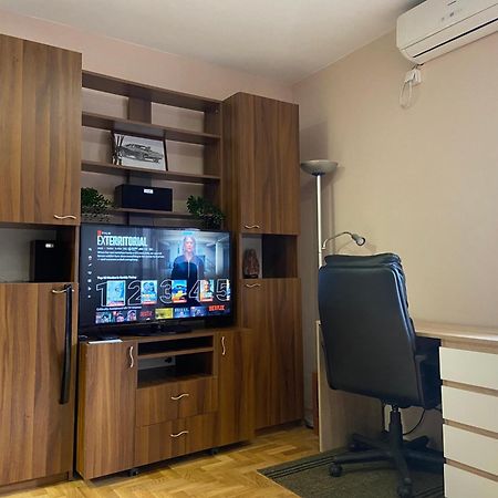 Mila Apartment ノヴィ・サド エクステリア 写真