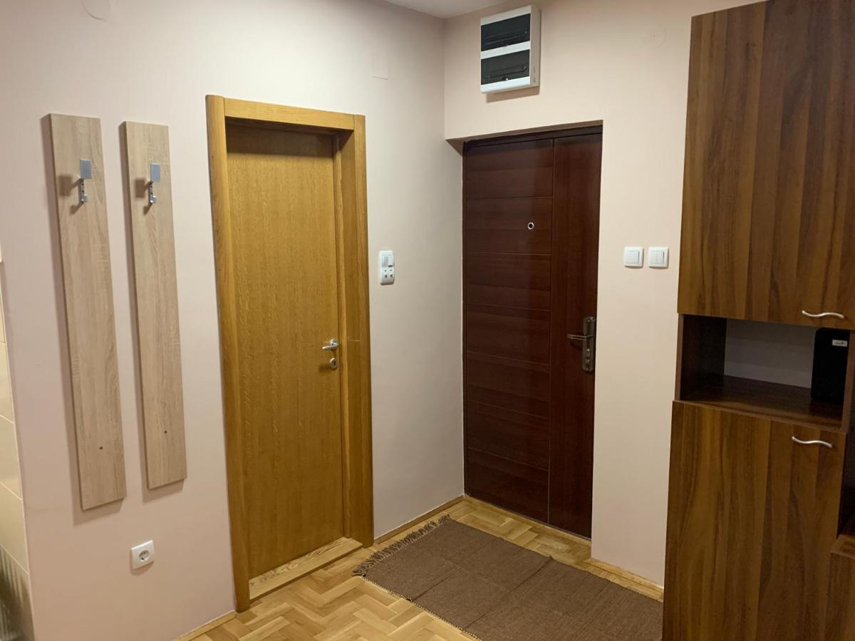 Mila Apartment ノヴィ・サド エクステリア 写真